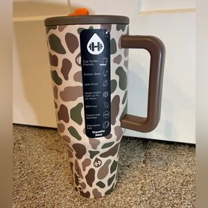 32 oz Duck Camo HydroJug Traveler